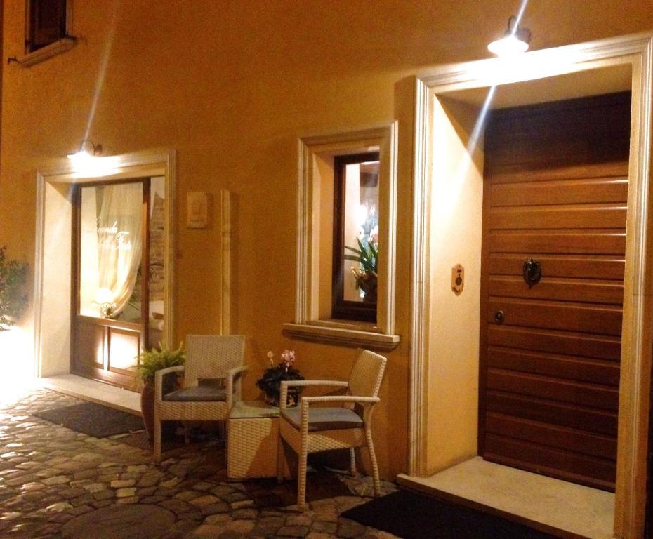Locanda Delle Fate San Giovanni In Marignano Esterno foto