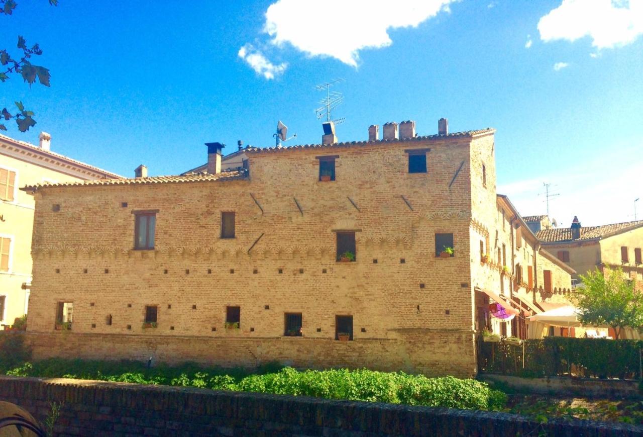 Locanda Delle Fate San Giovanni In Marignano Esterno foto