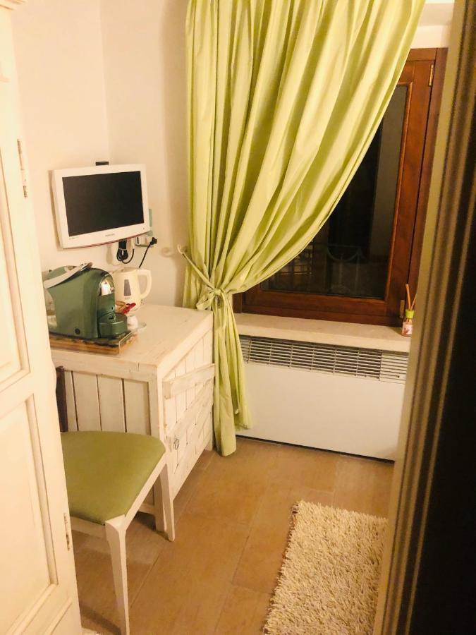 Locanda Delle Fate San Giovanni In Marignano Esterno foto