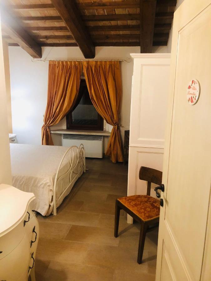 Locanda Delle Fate San Giovanni In Marignano Esterno foto